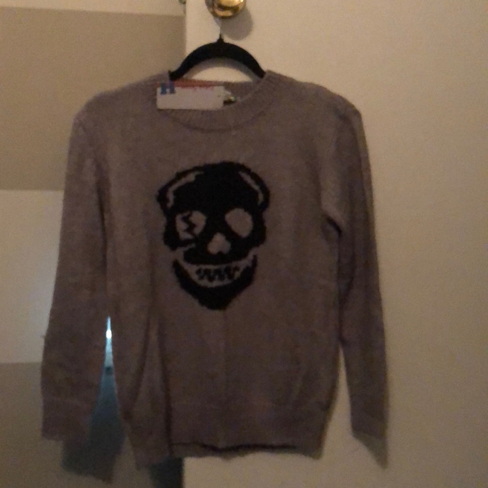 Gray Skull Sweatshirt NWT Boys XL
